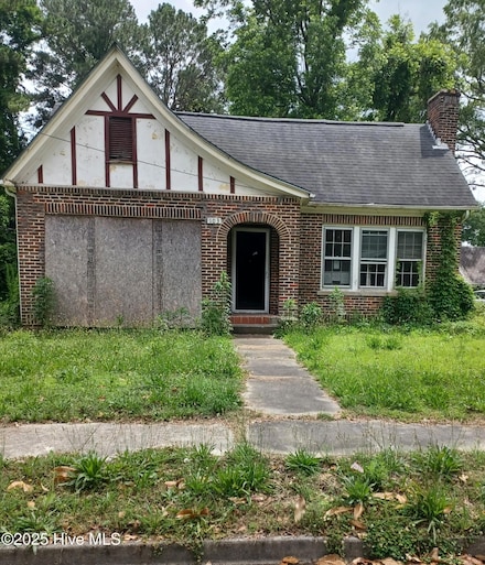 103 Summit Ave, Kinston, NC 28501