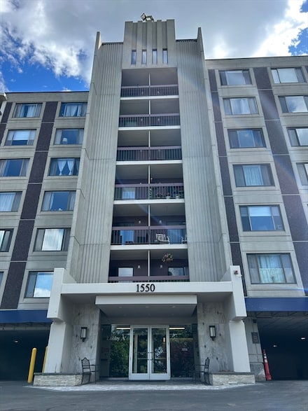 1550 Worcester Rd Unit 105, Framingham, MA 01702