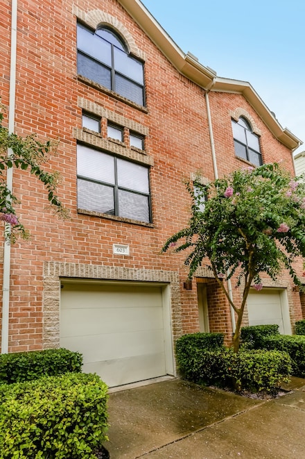 3501 Link Valley Dr Unit 603, Houston, TX 77025