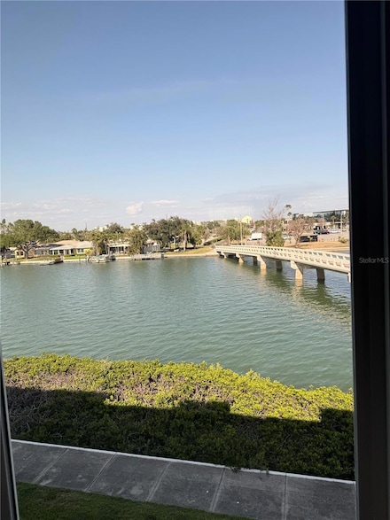 7465 Bay Island Dr S Unit 312, South Pasadena, FL 33707