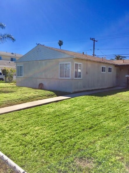 2511 Jackson St, Oxnard, CA 93033