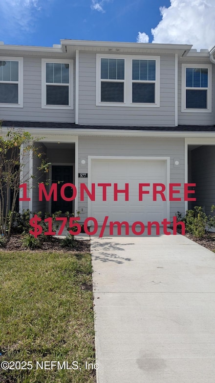 577 Holly Lakes Dr, Orange Park, FL 32073