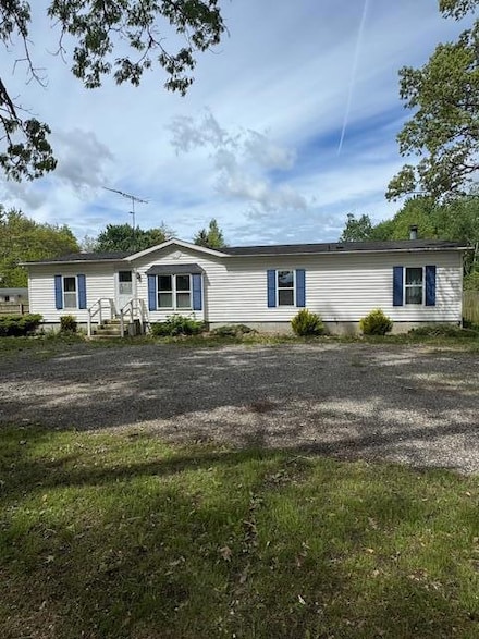 9841 84th Ave, Allendale, MI 49401