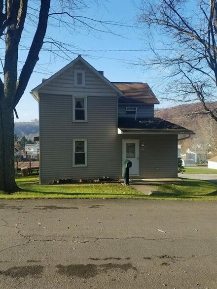 310 Walcott St, Clymer, PA 15728
