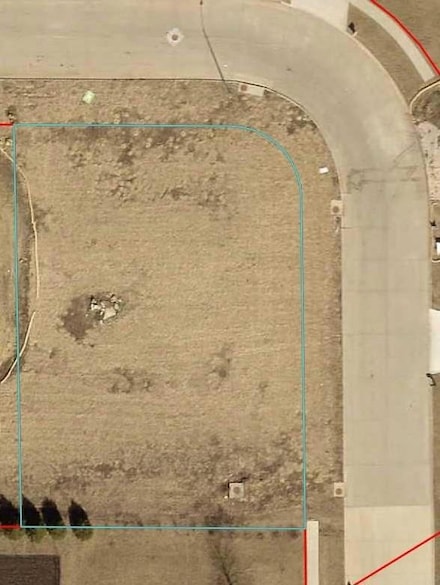 4128 Shocker Rd, Cedar Falls, IA 50613