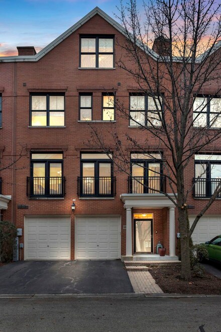 1848 Admiral Ct Unit 142, Glenview, IL 60026