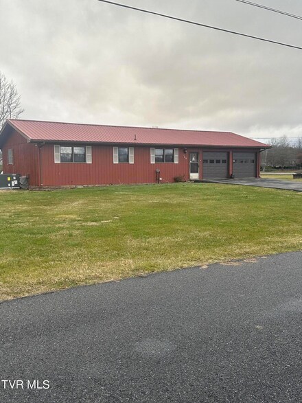 109 Teresa Moore Rd, Chuckey, TN 37641