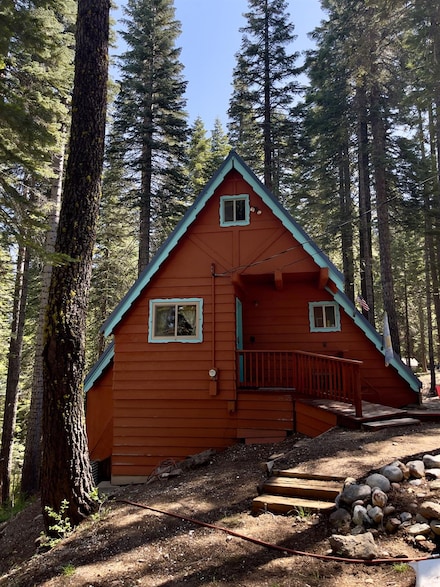 1743 Fiddleneck Rd, Strawberry Valley, CA 95981