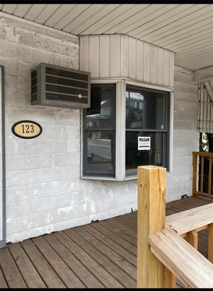 123 E Patterson St, Lansford, PA 18232