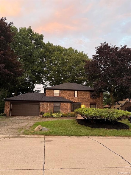 30056 Mayfair Dr, Farmington Hills, MI 48331