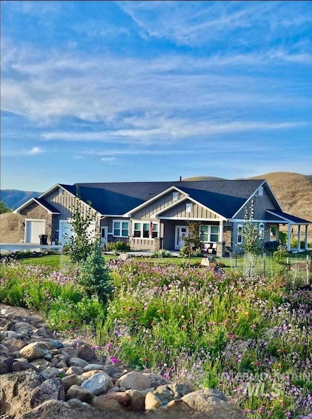 190 Porter Creek Rd, Horseshoe Bend, ID 83629