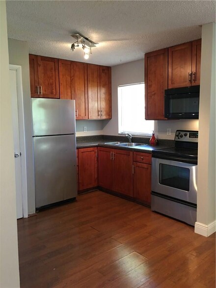 5168 NE 6th Ave Unit 413, Fort Lauderdale, FL 33334