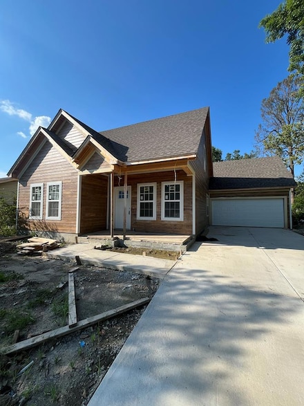 1120 S Mcauley Dr, West Memphis, AR 72301