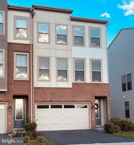 24456 Hawthorn Thicket Terrace, Sterling, VA 20166
