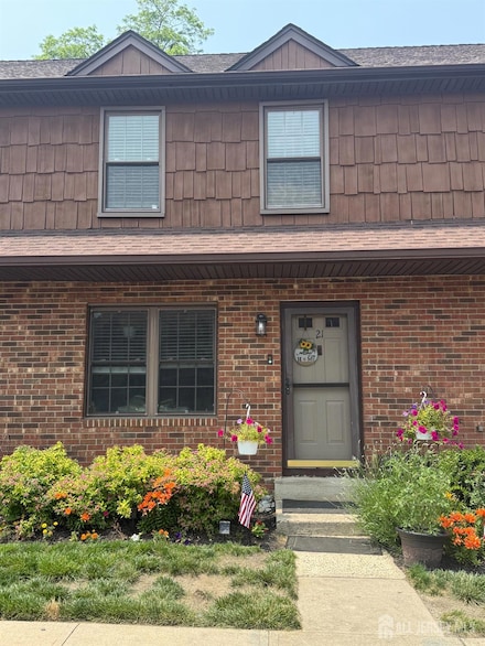 21 Quail Run Dr, Jamesburg, NJ 08831