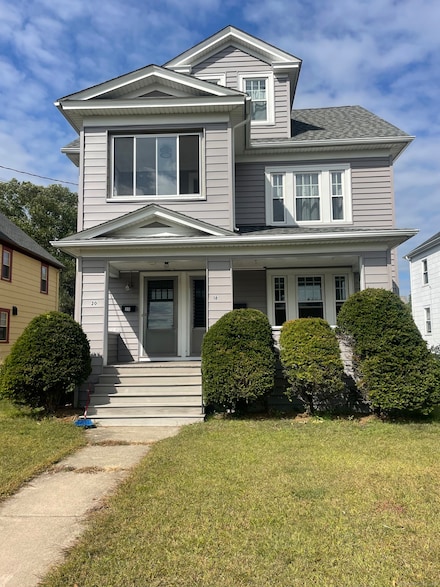 18 Fennbrook Rd, West Hartford, CT 06119