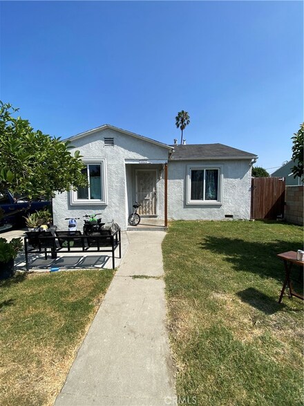 14522 S Castlegate Ave, Compton, CA 90221