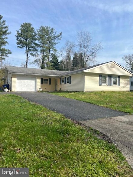 15912 Penn Manor Ln, Bowie, MD 20716