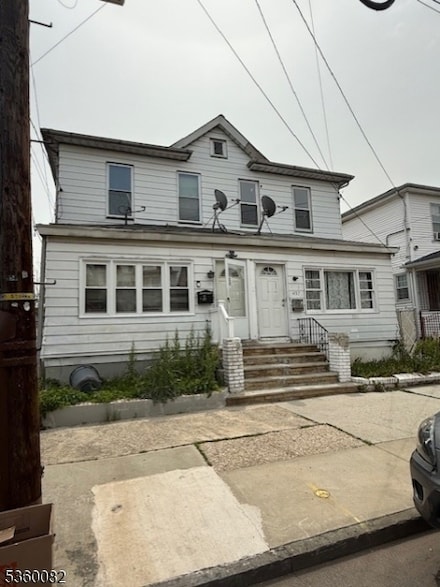 457 N 7th St, Newark, NJ 07107