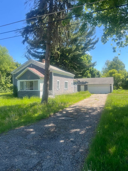 8186 N Clio Rd, Mount Morris, MI 48458
