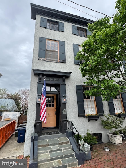 219 St Asaph St N Unit 5, Alexandria, VA 22314