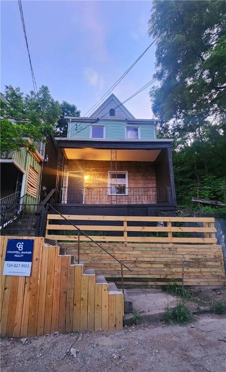 709 Camp St, Mc Kees Rocks, PA 15136