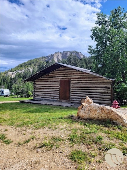339 Whitcomb St, Zortman, MT 59546