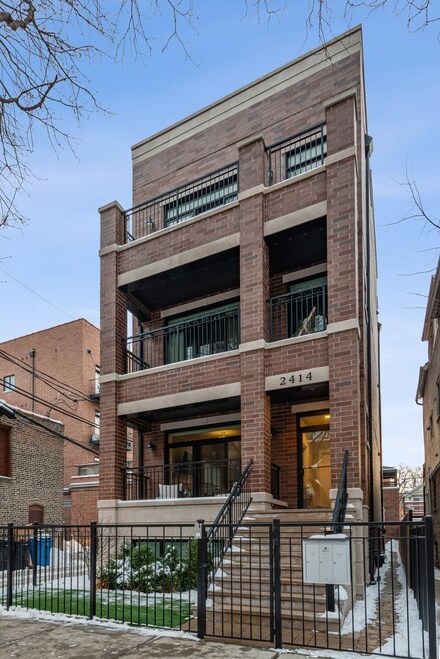 2414 N Janssen Ave Unit 1, Chicago, IL 60614