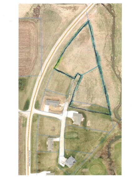 10460 Echo Valley Rd, West Union, IA 52175