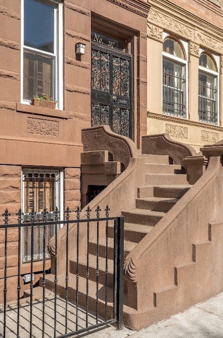 207 Edgecombe Ave, New York, NY 10030