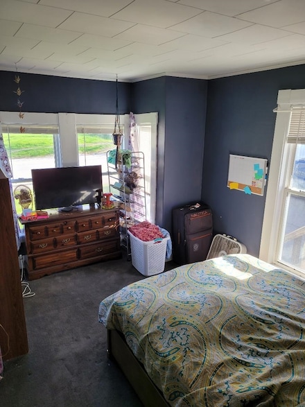 16 Hough St, Dover, NH 03820