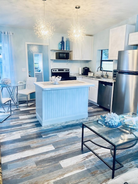 725 S Orlando Ave Unit B, Cocoa Beach, FL 32931