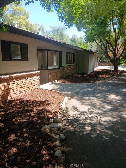 48 Pine Oaks Rd, Oroville, CA 95966