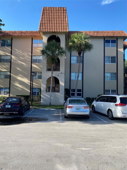 6001 N Falls Circle Dr Unit 1079, Lauderhill, FL 33319