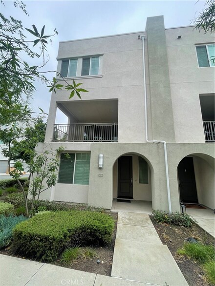 122 Terrapin, Irvine, CA 92618