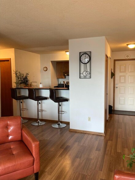 433 S 7th St Unit 1624, Minneapolis, MN 55415