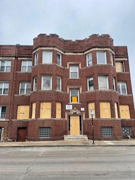 124 N Hamlin Ave, Chicago, IL 60624