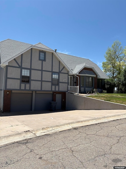221 Rimrock Dr, Evanston, WY 82930