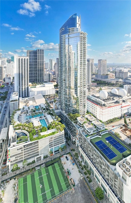 851 NE 1st Ave Unit 1701, Miami, FL 33132