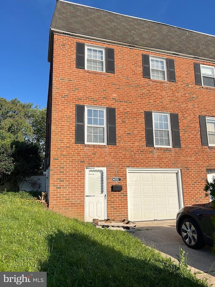11023 Greiner Rd, Philadelphia, PA 19116