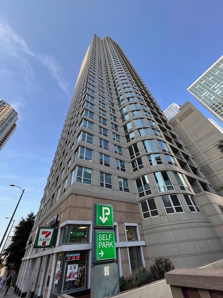 345 N Lasalle Dr Unit 2909, Chicago, IL 60654
