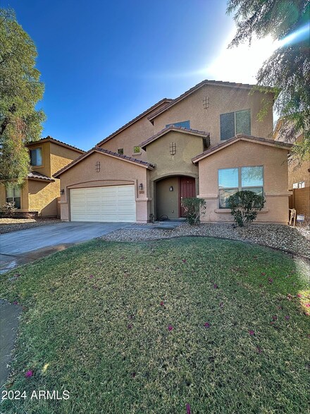 10003 W Odeum Ln, Tolleson, AZ 85353