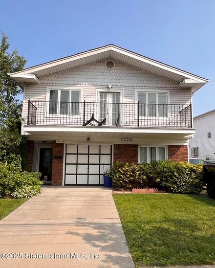 3770 Hylan Blvd, Staten Island, NY 10308