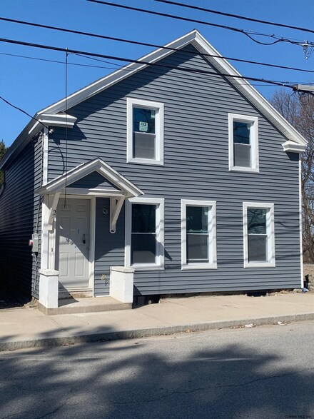 24 Close St, Schenectady, NY 12307