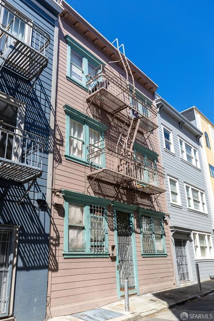 7 Varennes St, San Francisco, CA 94133