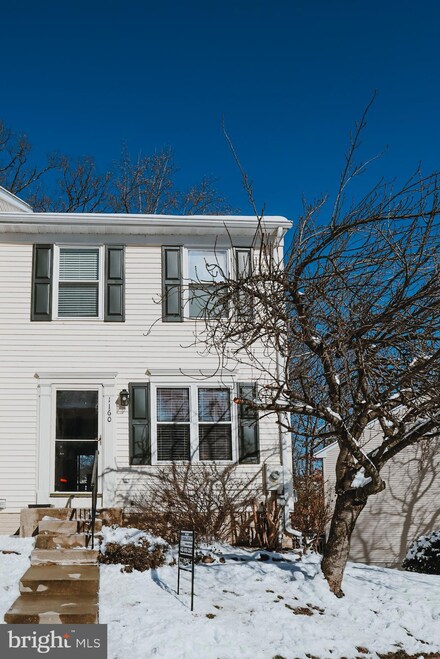 1160 Kelfield Dr, Halethorpe, MD 21227