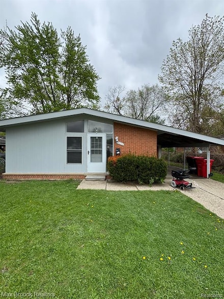 29234 Fairfax St, Southfield, MI 48076