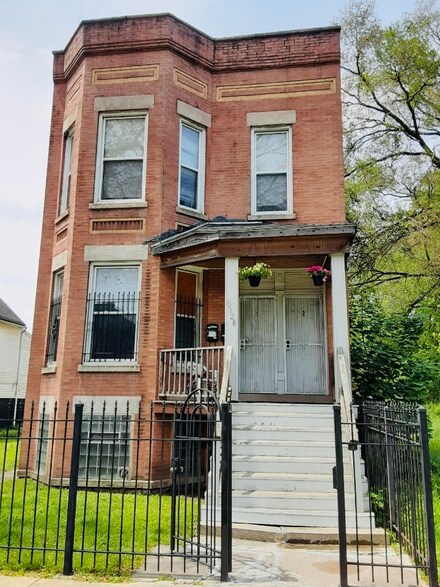 5328 S Carpenter St, Chicago, IL 60609