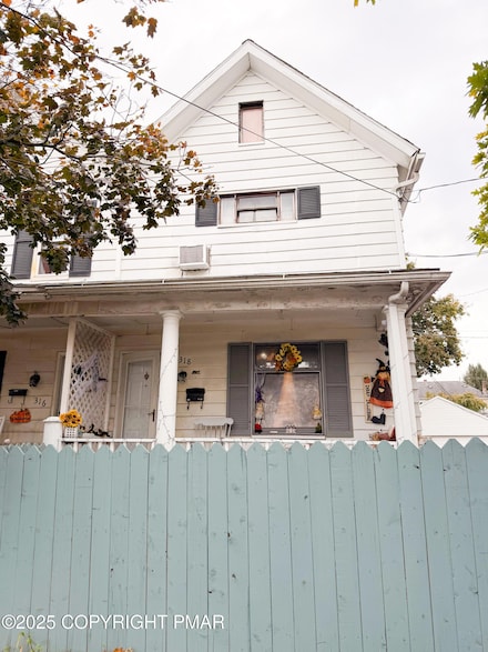 318 Barney St, Wilkes Barre, PA 18702
