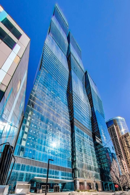 363 E Wacker Dr Unit 4202, Chicago, IL 60601